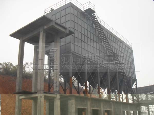 遼寧丹東頁巖陶?；剞D(zhuǎn)窯安裝現(xiàn)場